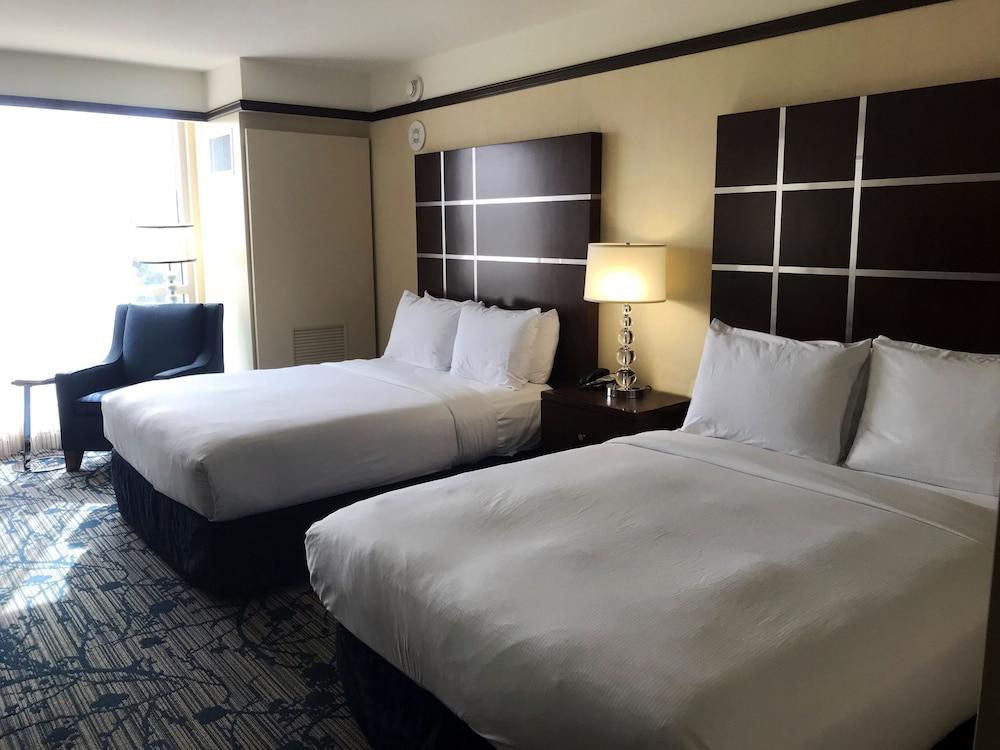 Hilton Asheville Biltmore Park Bagian luar foto