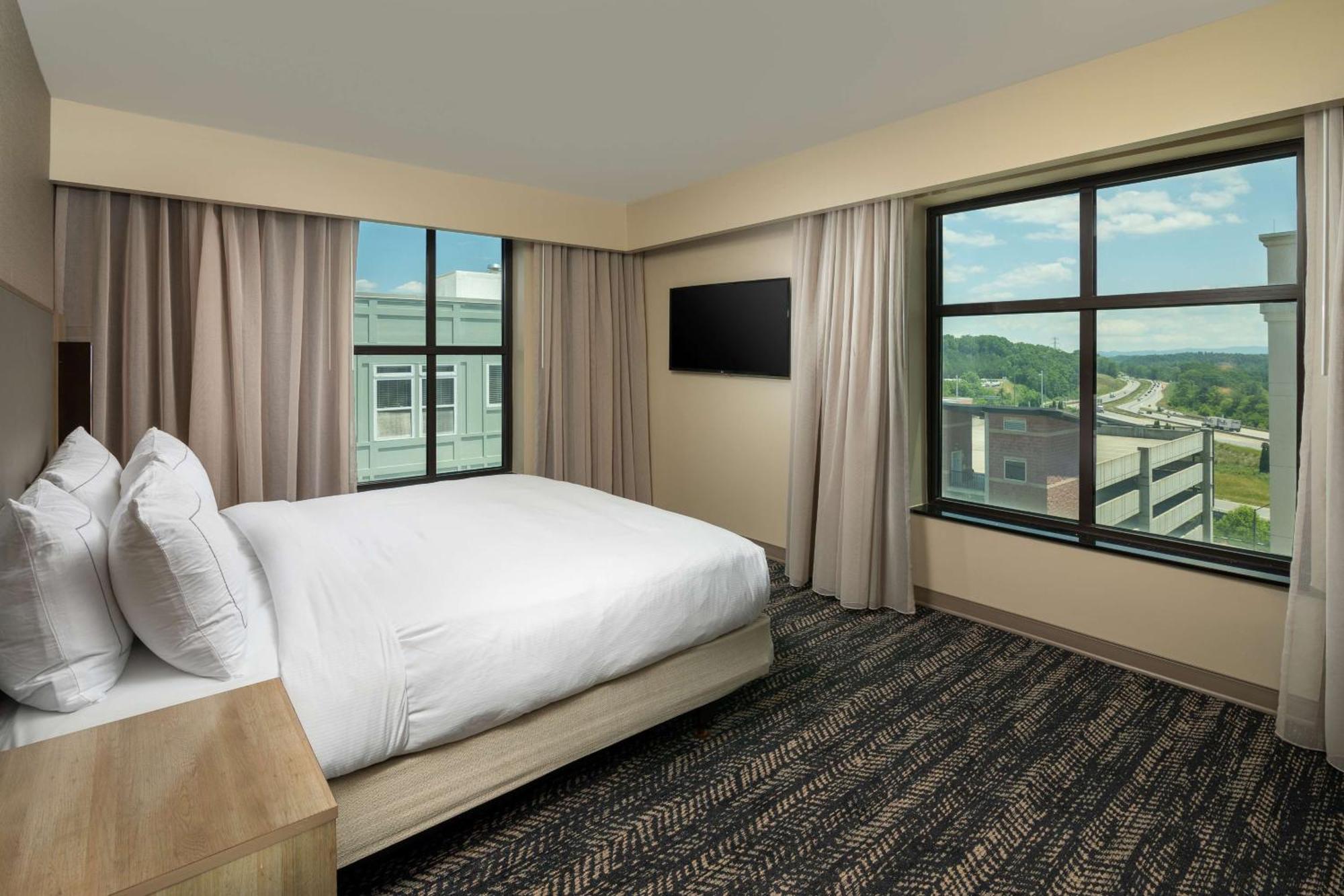 Hilton Asheville Biltmore Park Bagian luar foto