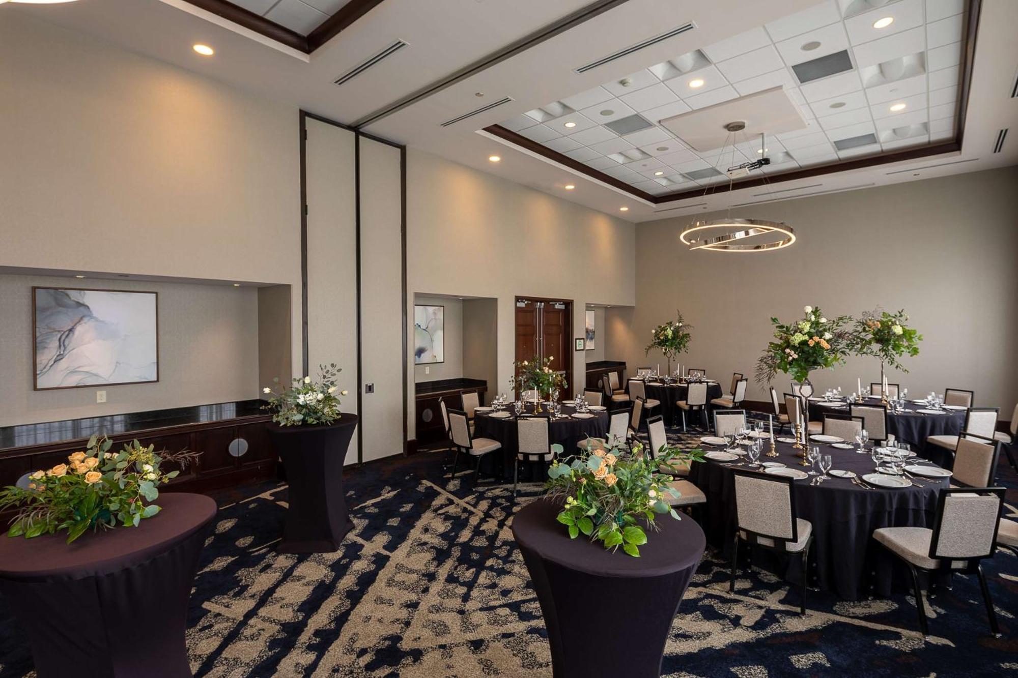 Hilton Asheville Biltmore Park Bagian luar foto