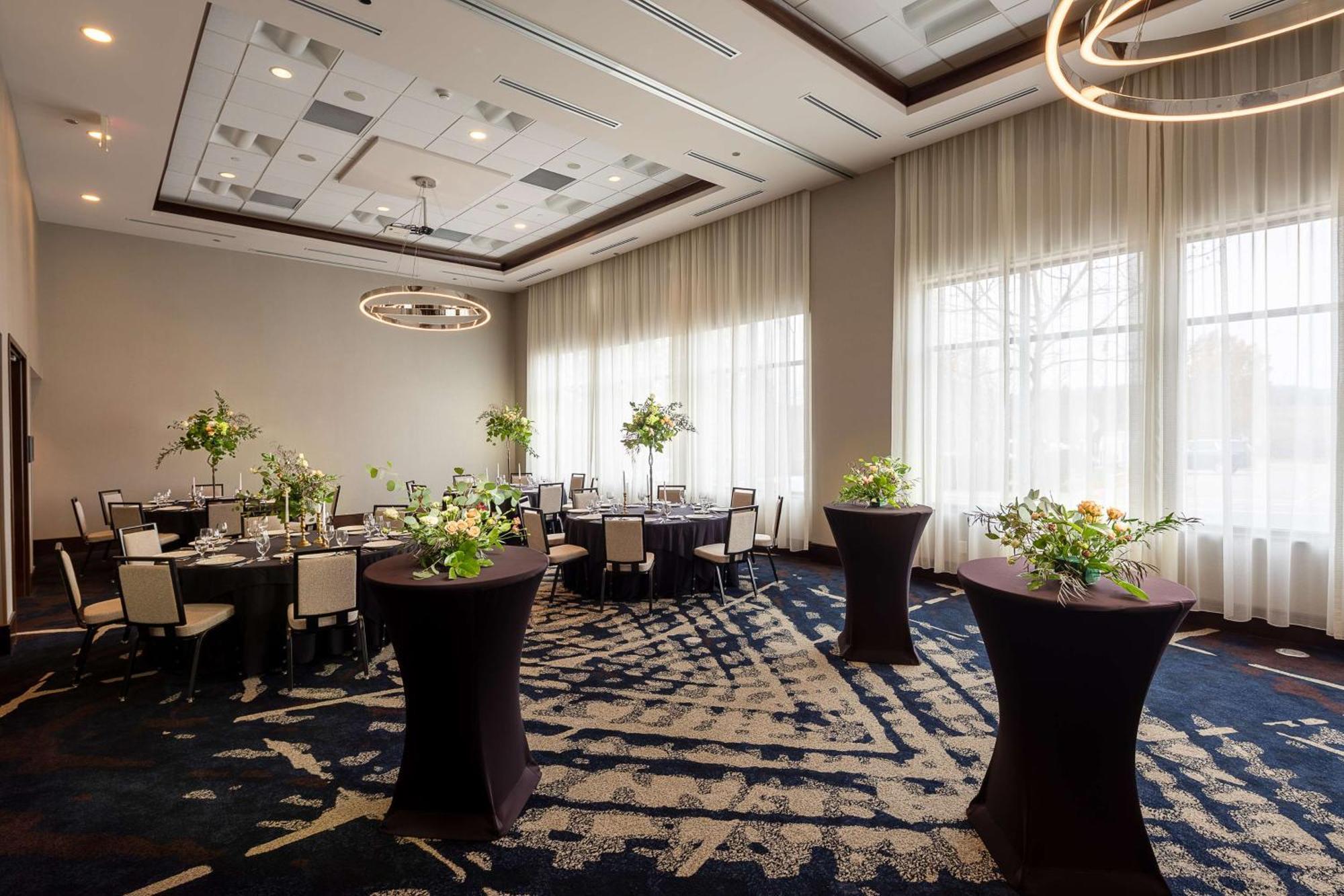 Hilton Asheville Biltmore Park Bagian luar foto