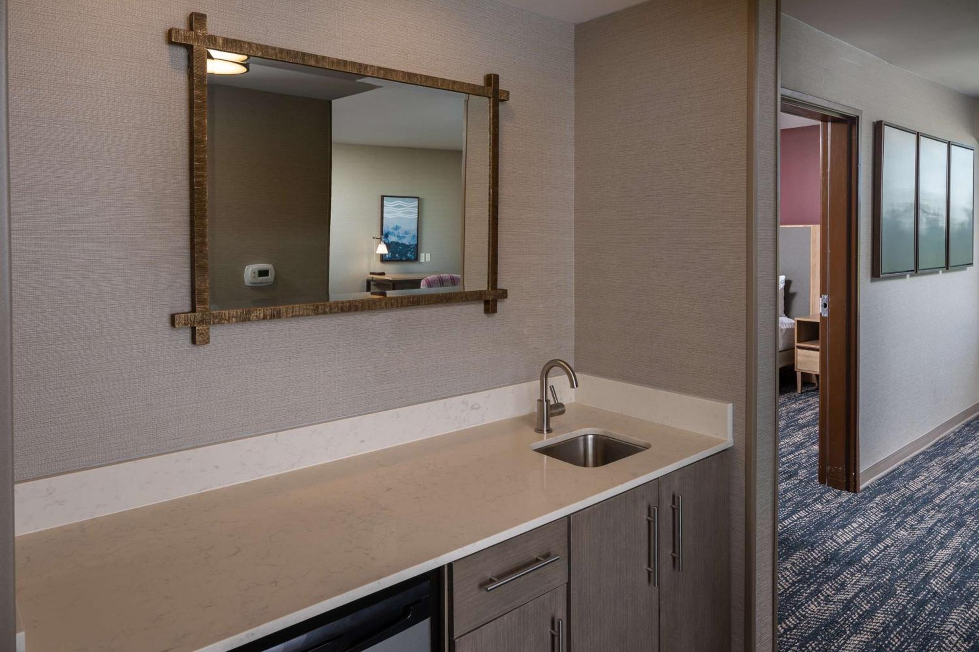 Hilton Asheville Biltmore Park Bagian luar foto