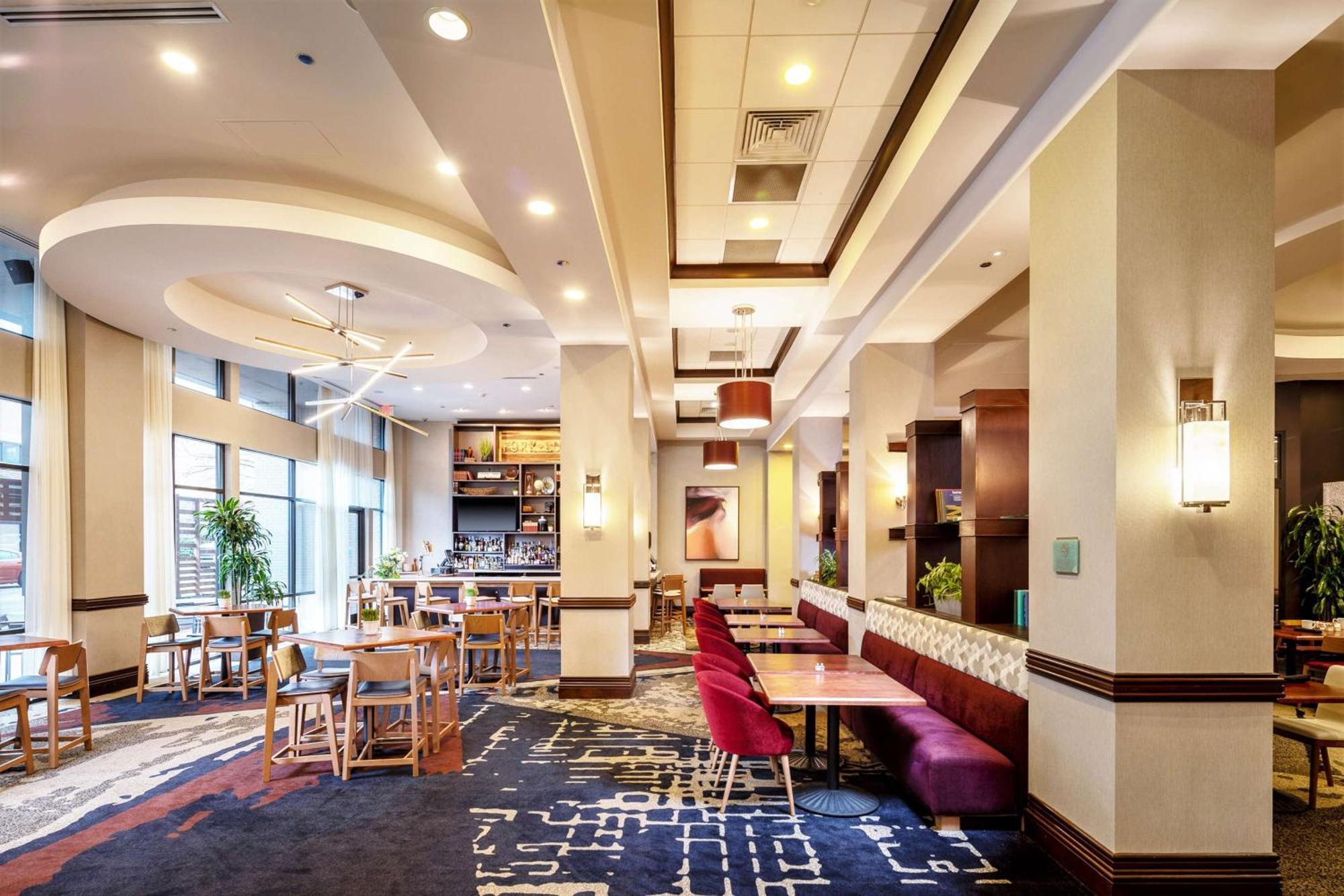 Hilton Asheville Biltmore Park Bagian luar foto